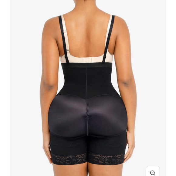 SHAPELLX Black Shapewear Bodysuit - Picture 4 of 5
